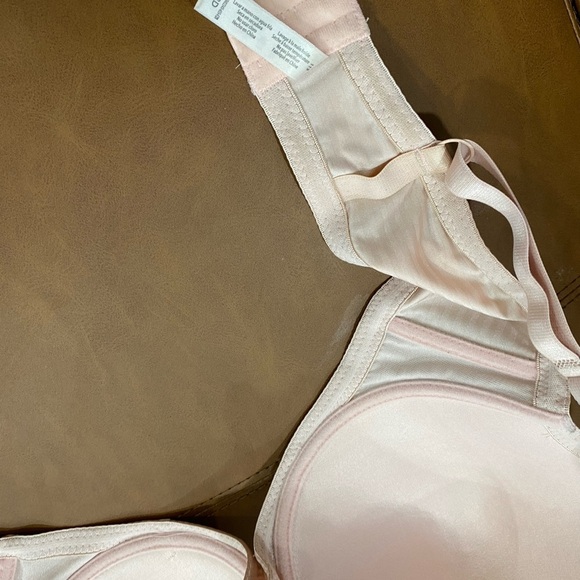 Pink and White Intimates Full-Coverage Bras - Picture 4 of 5